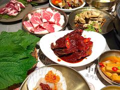 -草家酱蟹炭火烤肉店(珲春南路一店)