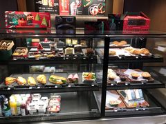 面包甜点陈列柜-星巴克(古象大酒店店)