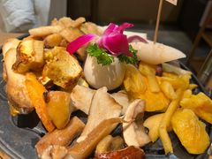 -一朵菌·野生菌探索家火锅(南亚店)