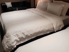 -万泊酒店(长沙五一广场国金中心店)
