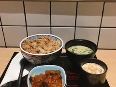 招牌和味牛肉饭-吉野家(上海美罗城店)