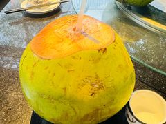 -三亚火车头万人海鲜广场