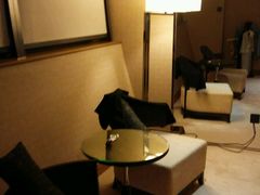 android_upload_pic-上海滴水湖皇冠假日酒店