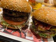 -The Habit Burger Grill 哈比特汉堡(爱琴海店)