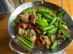 -芦茨金富饭庄·25年老字号·专做稻草鸡