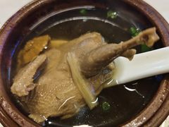 火腿乳鸽汤-方荣糊涂菜馆(湖北路店)