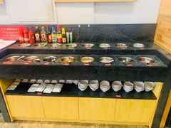 自助调料区-焯牛潮汕牛肉火锅(云峰街创始店)