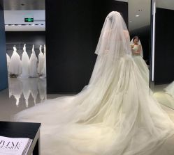 -Vera Wang婚纱礼服旗舰店