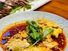 钵钵拆骨海南鸡-ATLAS COFFEE(雅居乐中心店)