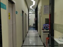 -雅致口腔门诊部(五羊邨地铁店)