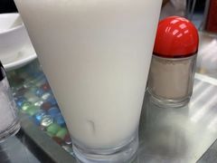 冰冻香蕉牛奶-义顺牛奶公司