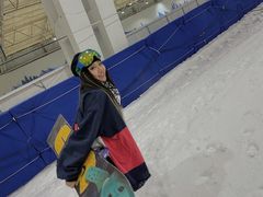-乔波室内滑雪场
