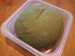 抹茶红豆奶油冰面包-中粮丰通（北京)食品有限公司