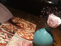 -Carbon莫卡哆·意大利复古集市餐厅(杭州大厦店)