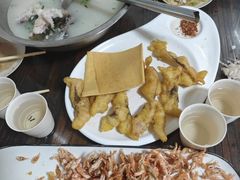 -雪湖煜辰鱼头老店(雪野湖店)