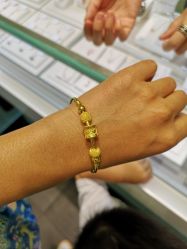 -潮宏基(万象城店)