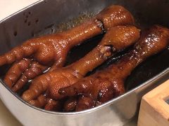 弄堂里的卤鸡爪-弄堂里(西溪龙湖天街店)