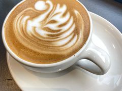卡布奇诺-black rainbow coffee