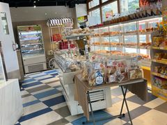 -85度C(生甜甜圈研究工坊·上海平凉店)