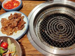 -明洞阿姨·韩式酱蟹烤肉·创意料理(三元桥店)