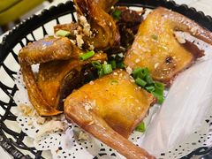 盐焗乳鸽-清晖小苑•顺德地方菜(壹海城店)