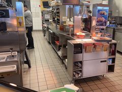 -麦当劳(南宁东站店)