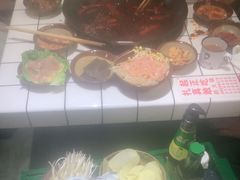 -扎起市井老火锅(乐山总店)