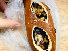 -Dough&Joe团憩(瑞虹天地月亮湾店)