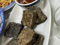 油炸臭豆腐-新新湘菜馆(新中街二条店)