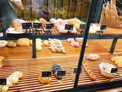 -焙丽拾光(麦凯乐直营店)