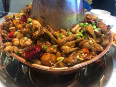 -老佛爷铜炉蛙锅(海岸城店)