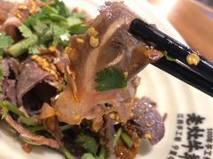 -熊大师牛羊粉(红谷凯旋店)