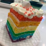 对于30+的价位感觉这个性价比还是可以的。推介彩虹蛋糕