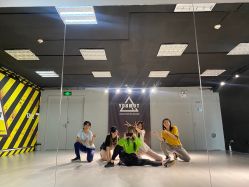 点击看大图 -TOMBOY爵士舞韩舞舞社