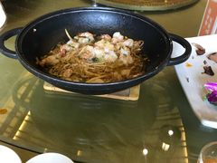 -阿瓦山寨·湘菜现炒·剁椒鱼头王(咸阳总店)