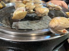 -围炉肉舍•炭烤活鳗•丹东海鲜烤肉(步行街店)