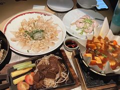 -穹六人间 people 6(岳阳路店)