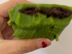 豆沙青团-许阿姨糕团店(南京总店)