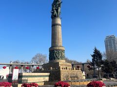 -人民防洪胜利纪念塔