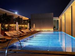 -瑰丽酒店·海吧·天际下午茶·现场DJ·天台酒吧