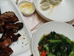 -王府井酒店(金桥港湾店)