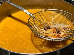 -尚尚仙·酸汤猪手·猪肚鸡火锅(华联万柳购物中心店)