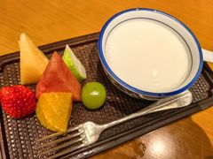 杏仁茶拼水果-广州富力君悦大酒店空中花园