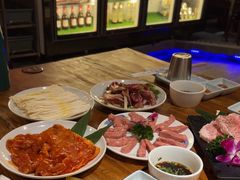 -小花花炭火烤肉·十五年延吉风味(左家庄店)