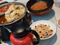 -阿瓦山寨·湘菜现炒·剁椒鱼头王(咸阳总店)