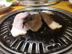 -唯成•韩国炭火烤肉 유성고기