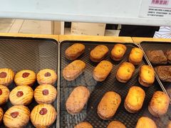 现烤桂花冷萃鲜花饼-嘉华鲜花饼·现烤(昆明老街店)