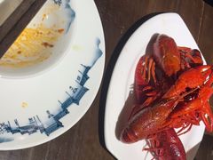 -聚汇三少·龙虾·中餐厅(莫邪路新天地店)