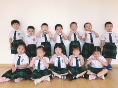 -MuaKids Garden