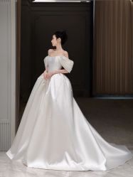 -Renee芮亦婚纱(原丽莎)